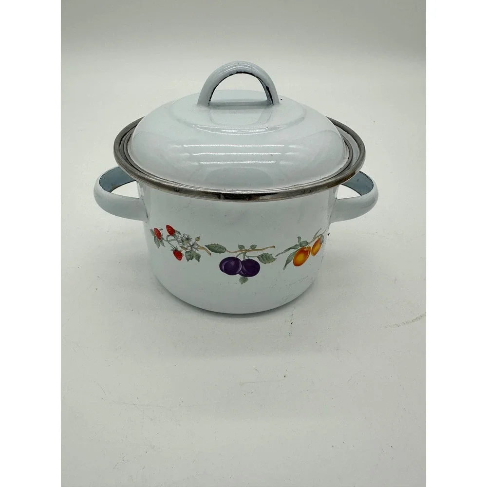 Vintage Enamel Stock Pot Fruit Pattern Farmhouse Decor grannycore cottage